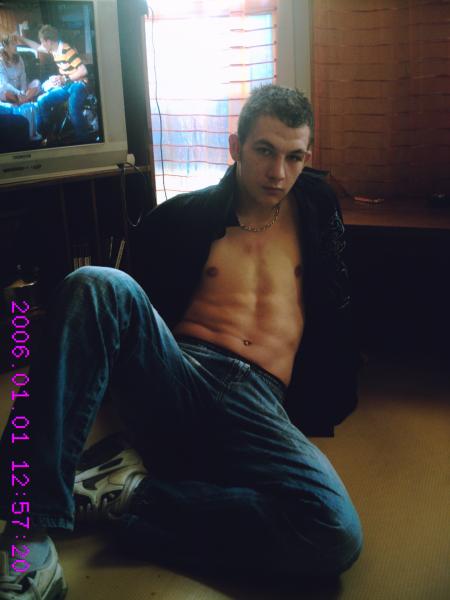 moi en mode pose